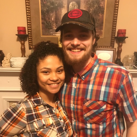 Meet your Posher, Trinity - Picture 1 of 1